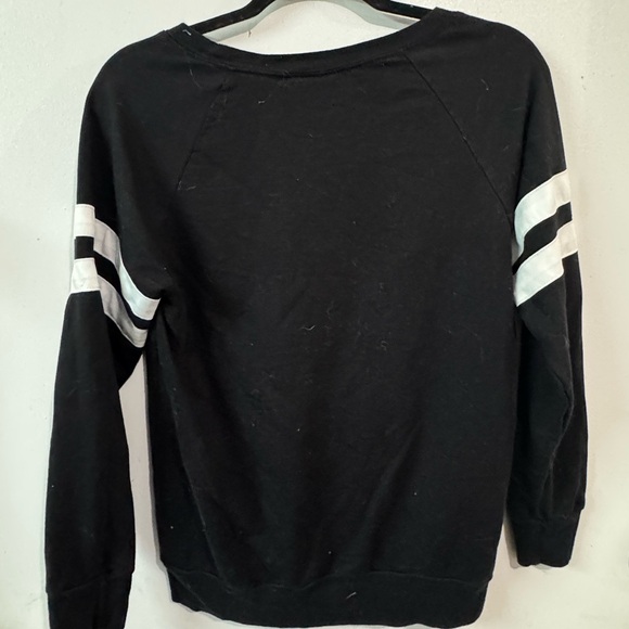 Hogwarts Black Long Sleeve Tee - Picture 2 of 6